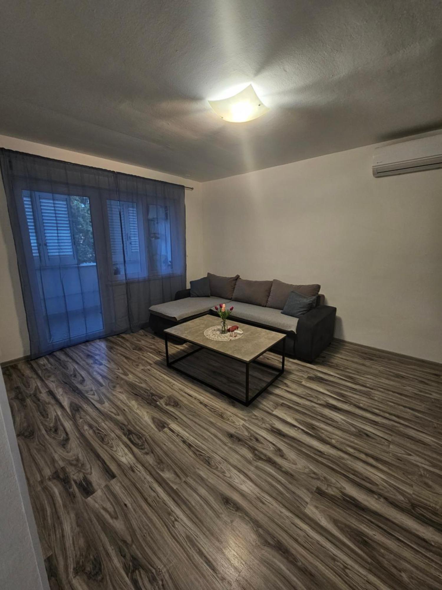 Apartman Smit أوماغ المظهر الخارجي الصورة