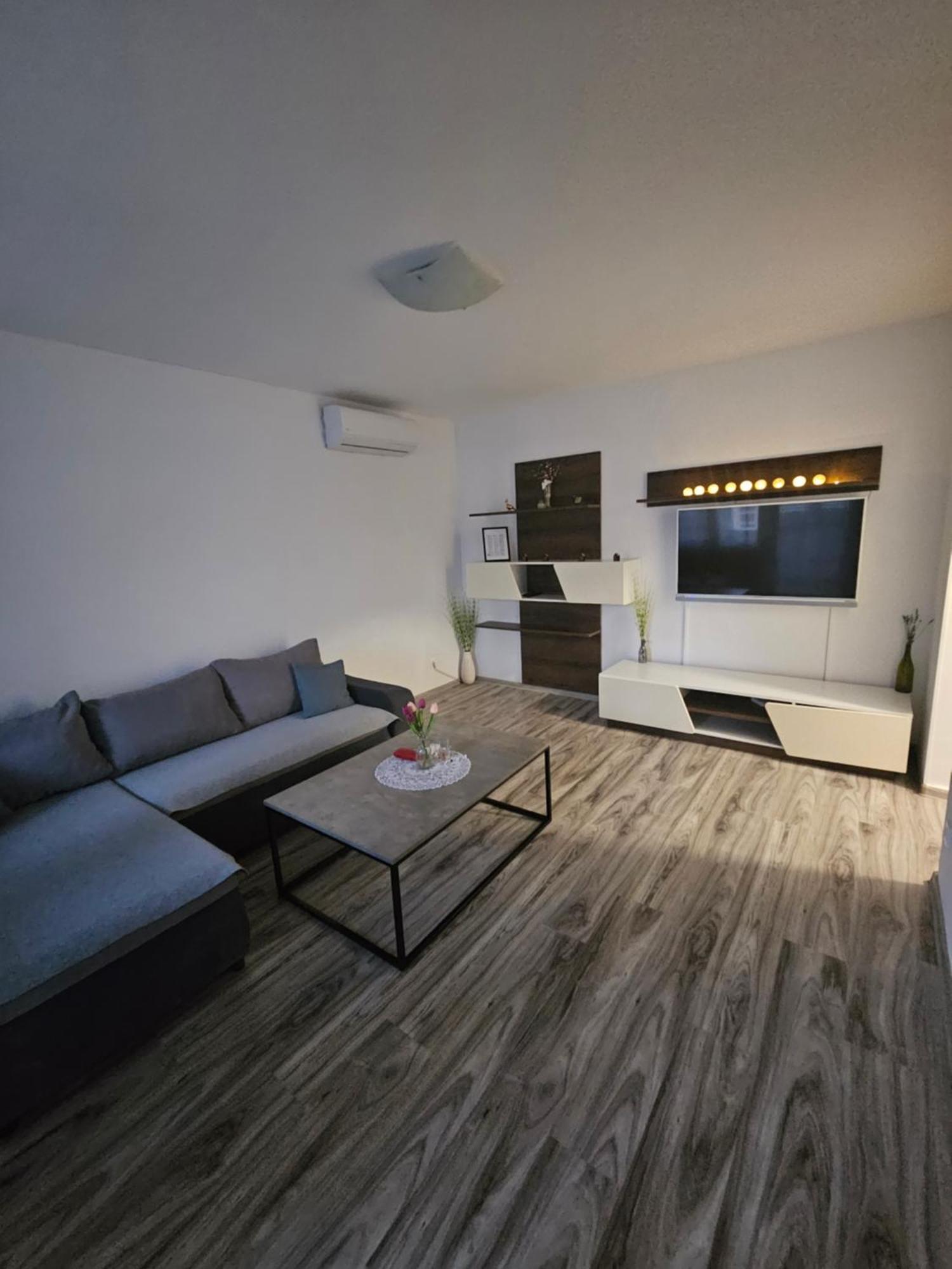Apartman Smit أوماغ المظهر الخارجي الصورة